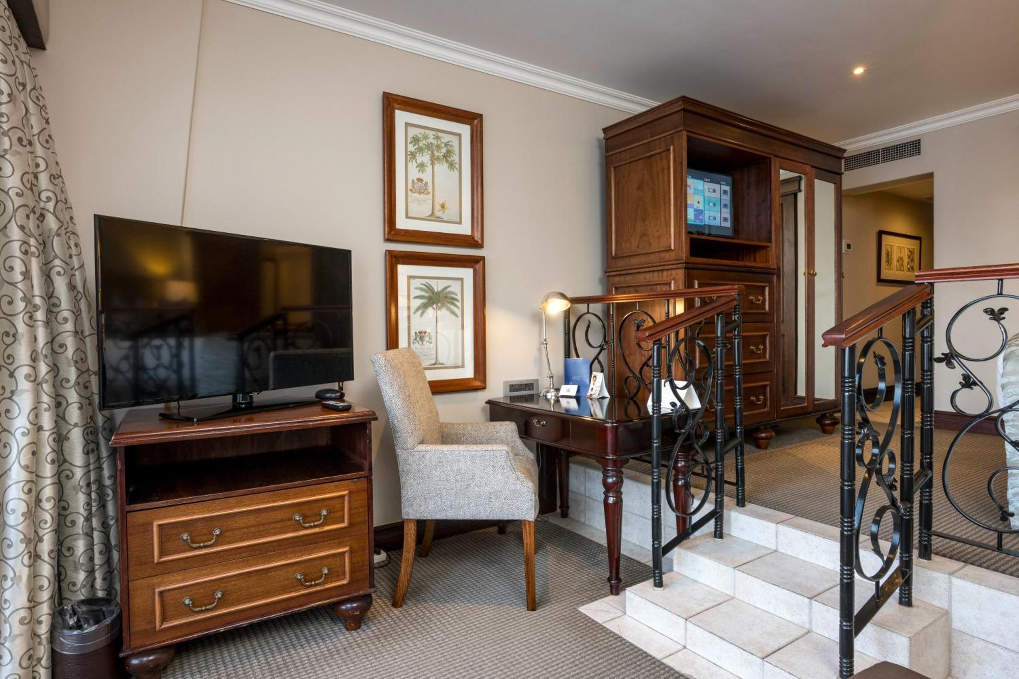 Beverly Hills Durban Exterior foto A suite at the Taj Mahal Palace